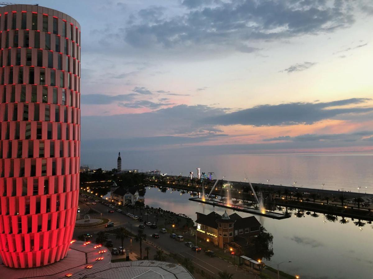 Black Sea VI Dari Apartments Batumi Ngoại thất bức ảnh
