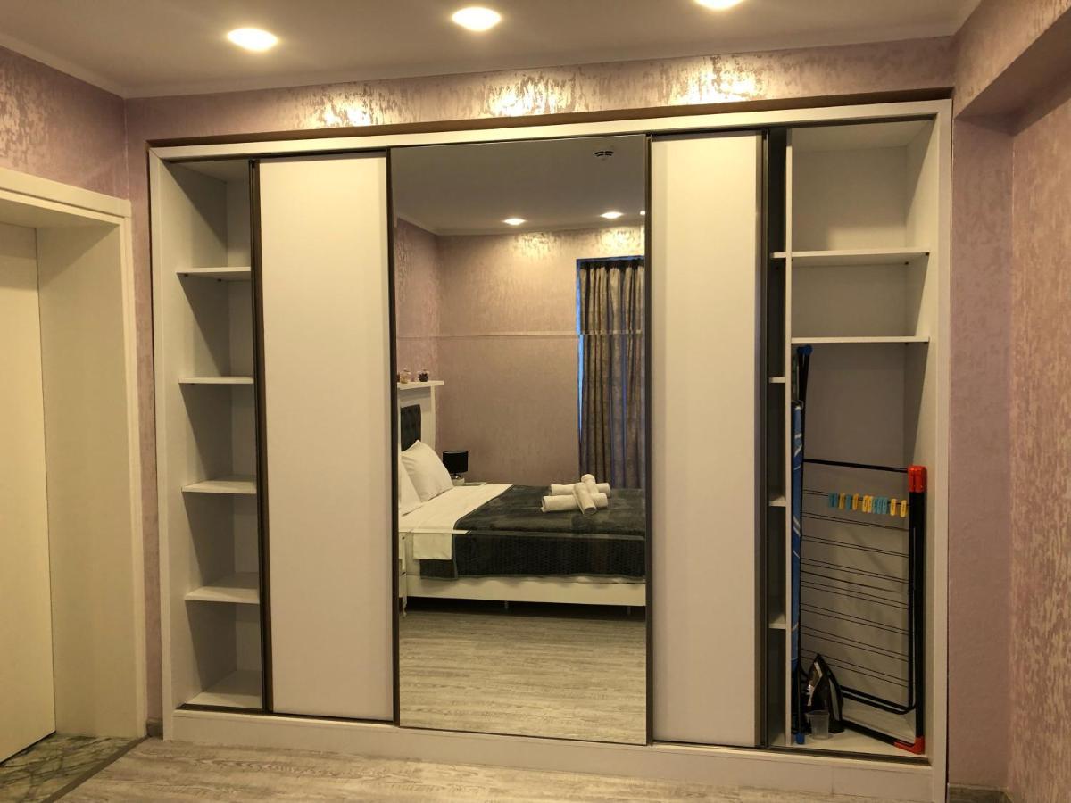 Black Sea VI Dari Apartments Batumi Ngoại thất bức ảnh