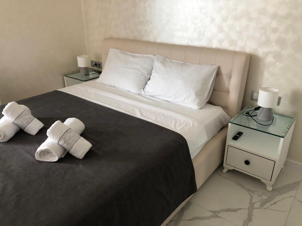 Black Sea VI Dari Apartments Batumi Ngoại thất bức ảnh