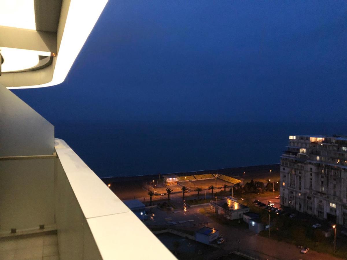 Black Sea VI Dari Apartments Batumi Ngoại thất bức ảnh