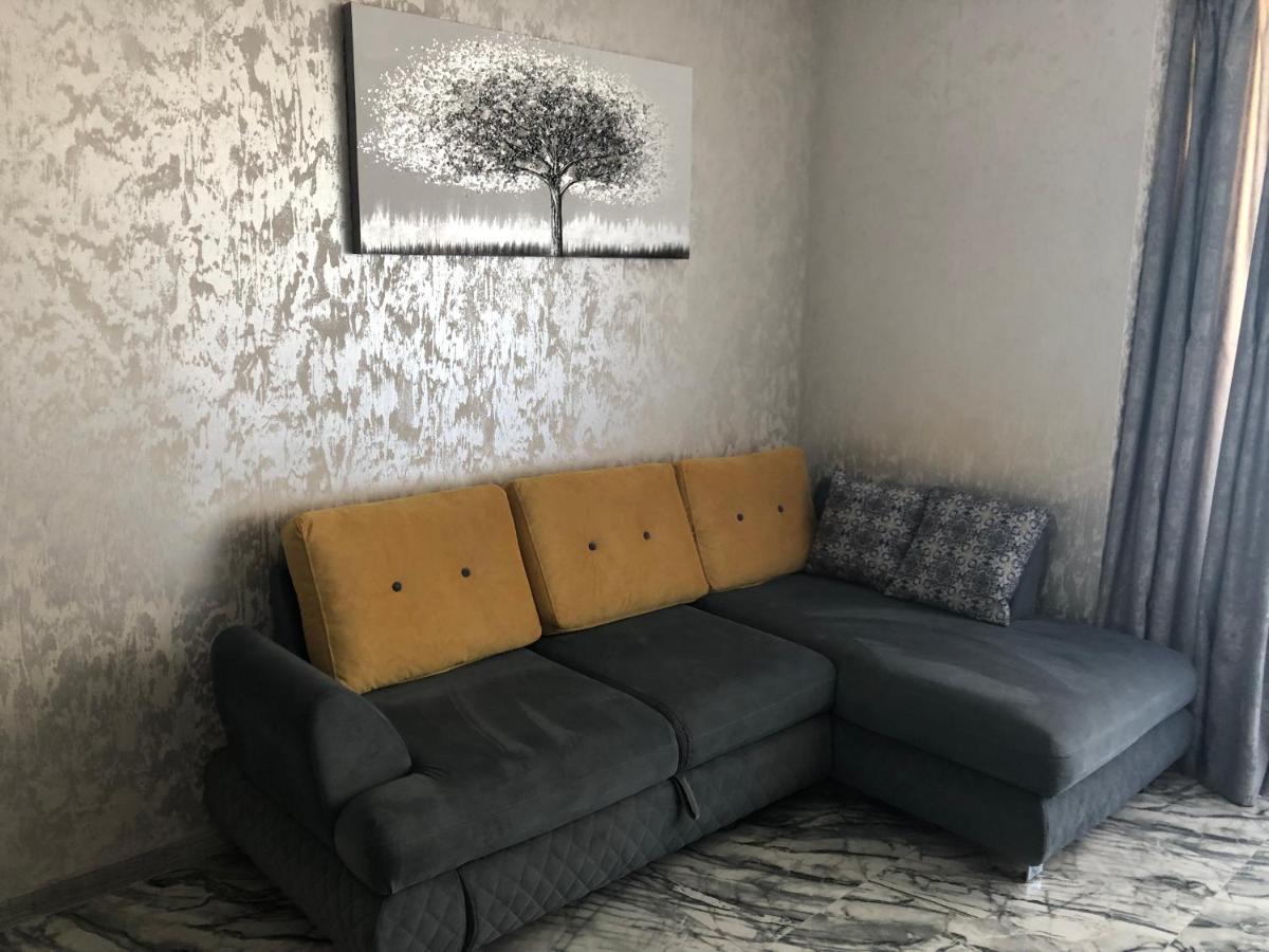 Black Sea VI Dari Apartments Batumi Ngoại thất bức ảnh