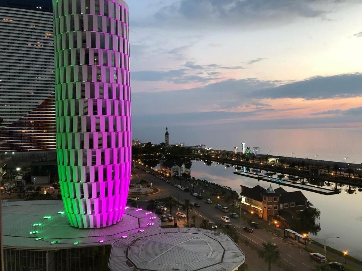 Black Sea VI Dari Apartments Batumi Ngoại thất bức ảnh