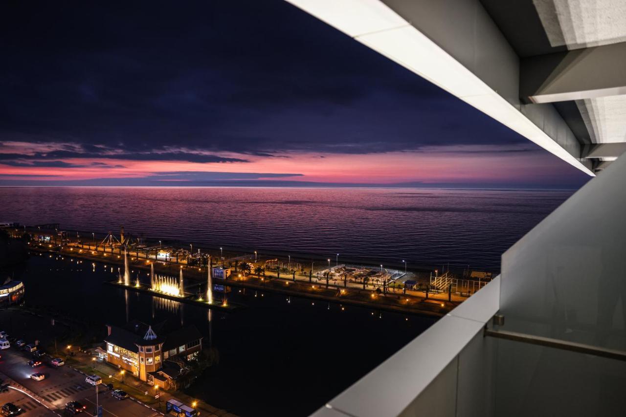 Black Sea VI Dari Apartments Batumi Ngoại thất bức ảnh