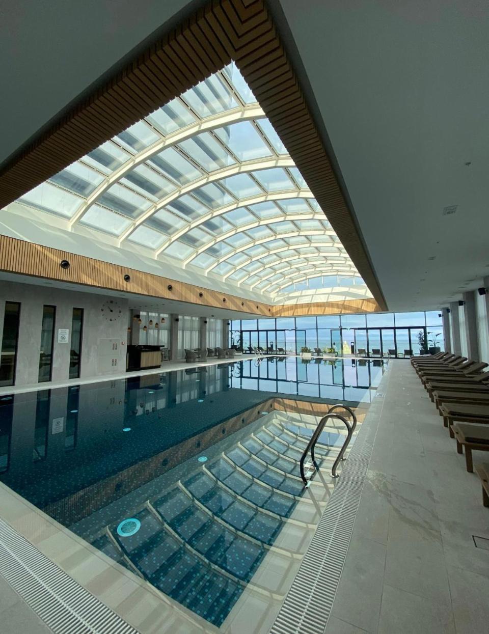 Black Sea VI Dari Apartments Batumi Ngoại thất bức ảnh
